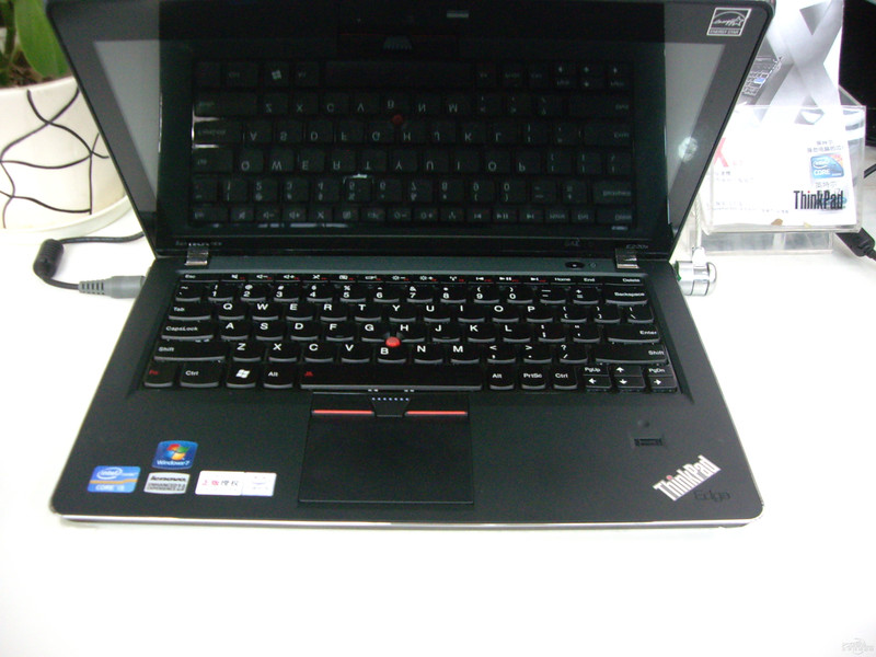 ThinkPad E220s 5038C18ͼ