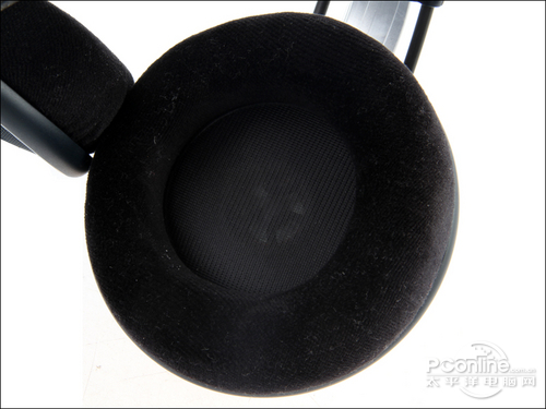 AKG K702