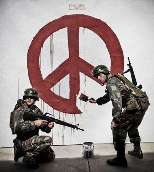 创意比拼!反战涂鸦与模拟场景真实比照