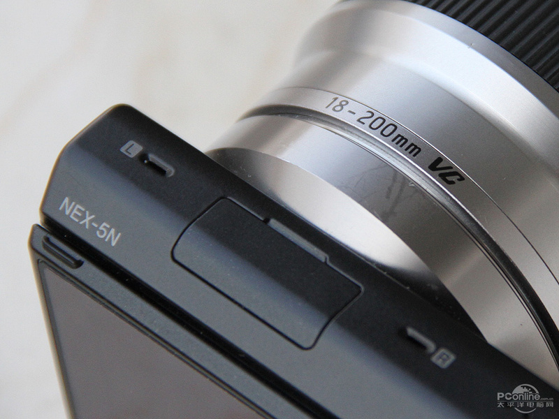 18-200mm DiIII VC(B011)ͼ