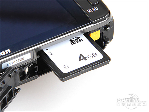 尼康S800c 安卓相机存储卡插槽