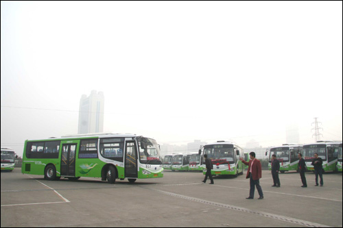 我们报道了武汉590,537,571三辆公交车开通试验免费wifi和4g服务的