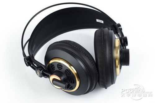 产品型号：AKG K240S