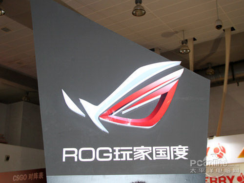 wgt 2013会场上醒目的rog玩家国度的logo