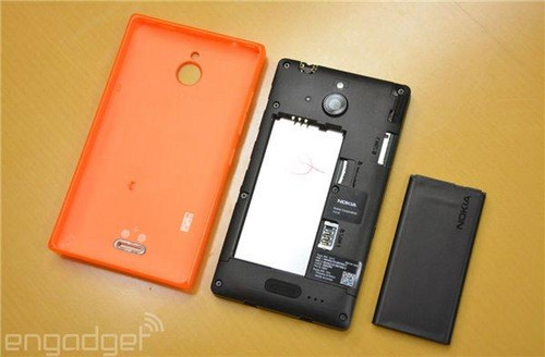 Nokia X2诺基亚X2真机上手 4.3寸屏/新增Home键
