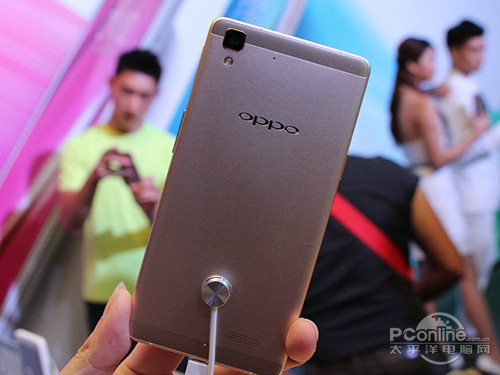 OPPO R7Сnoteĸ