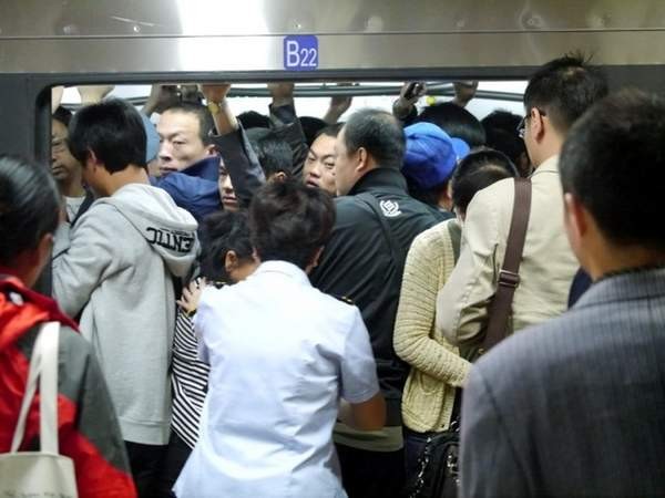 戏说IT：撕X开始！发布会扎堆是巧合？（第283期）