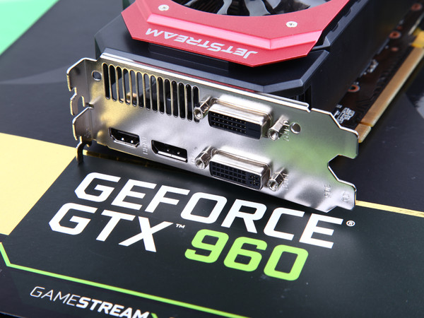 在接口方面铭瑄gtx960终结者显卡采用全数字接口设计,兼顾各种用户