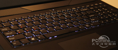 神舟战神Z7M-SL7D2键盘背光