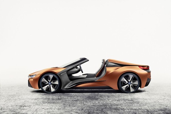 9_BMW-i-Vision-Future-Int