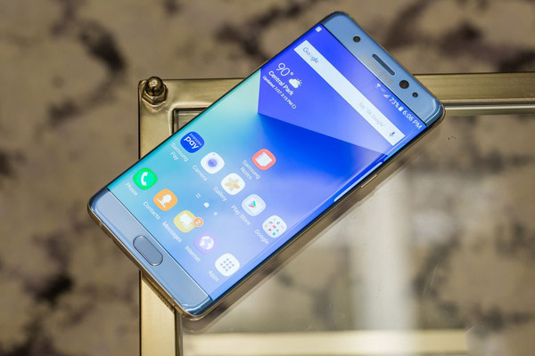 三星galaxy note 7无疑是最近热度最高的手机,而满身黑科技的它也没亏图片