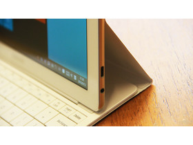 Galaxy TabPro S Gold Edition