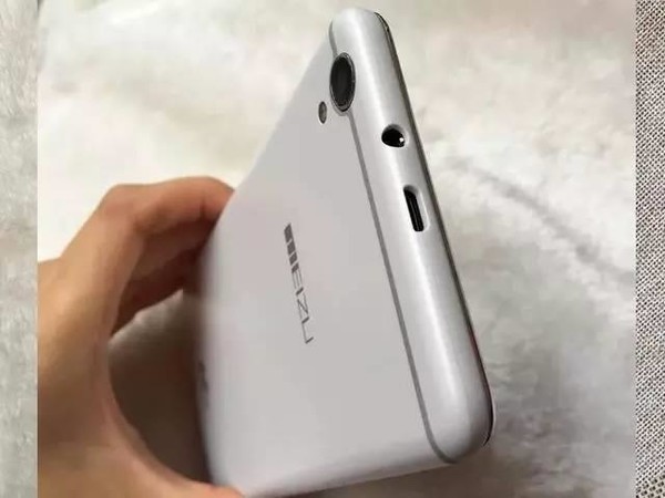oppoa92s充电口图片,oppoa32充电接口图片 充话费送手机太坑:这手机怎么看都是抄魅族和oppo!