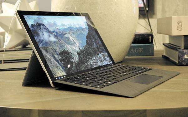 不少用户都在等待surface pro 5的发布,却始终没见微软有什么动作电脑