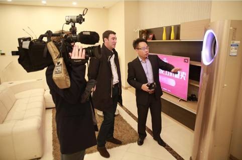 欧洲最大私人电视台tf1亲临海尔"专访"智慧家庭