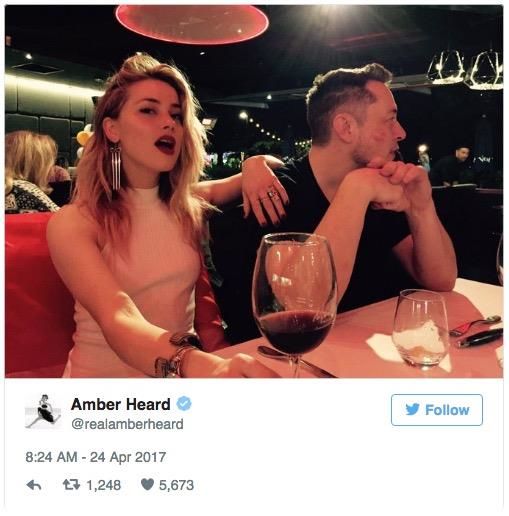 分享网站instagram上发布了一张与女演员艾梅柏·希尔德(amber