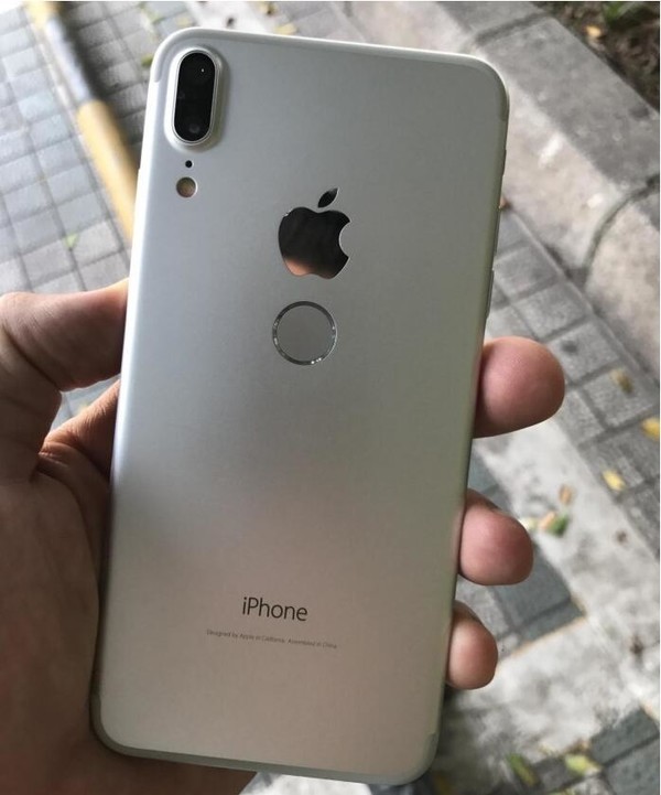 其实这并不是假的,因为苹果的确是测试过这样的原型机.