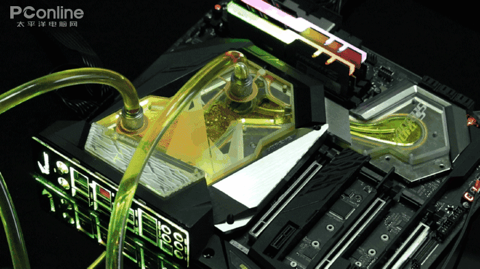 技嘉z390 aorus xtreme waterforce(水雕)评测:9900k超5.3g的秘密是?