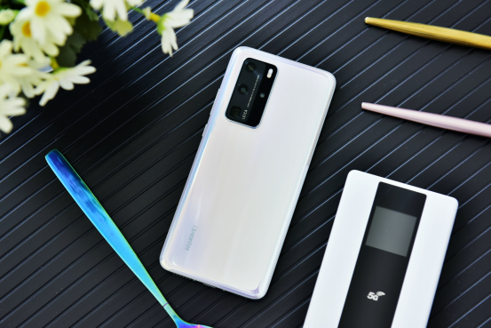 华为p40 pro:拍照让人惊喜,"夜视仪"依旧强大