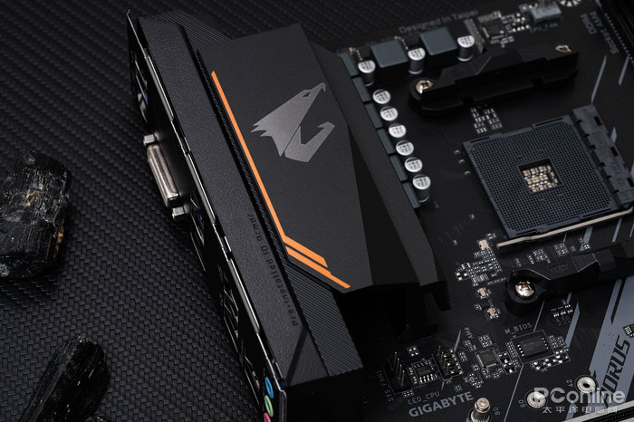 技嘉b550m aorus elite评测:超划算的b550!体验pcie 4.0只需几百块