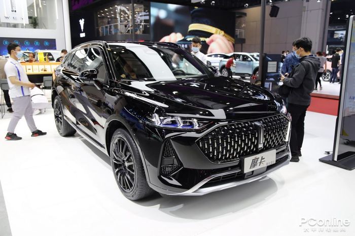 作为一款定位较豪华的中型suv,摩卡外观如同摩卡咖啡一样醇厚,充满