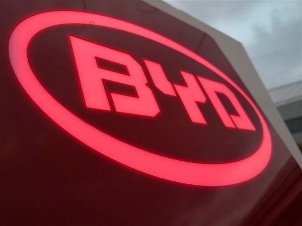 比亚迪徐州生产基地奠基：总投资100亿元生产刀片电池