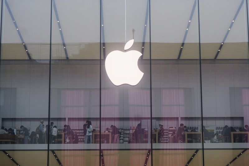 德信体育库克压力山大！iPhone价格将飙至2万？