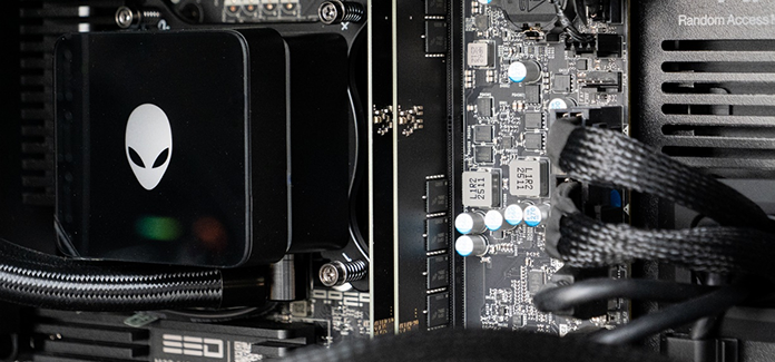 شŵӲ콢AlienwareArea-51Ϸ̨ʽ