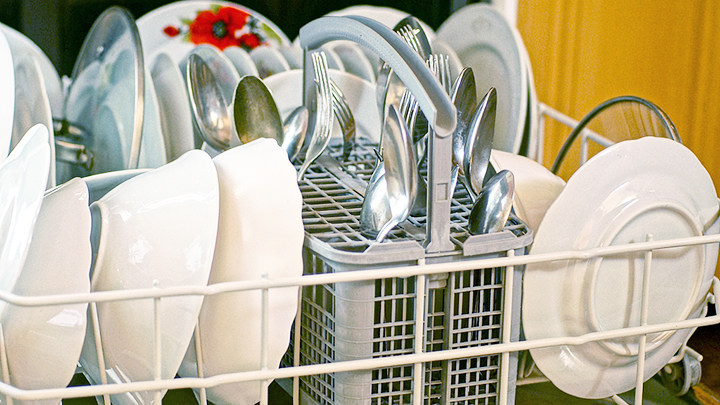 饭后刷碗难？ 4款洗碗机帮你轻松化解家庭矛盾