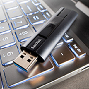 闪迪(SanDisk)256GB USB3.2至尊超极速固态U盘 CZ880 读速高达420MB/s 写380MB/s 移动固态硬盘般的传输体验