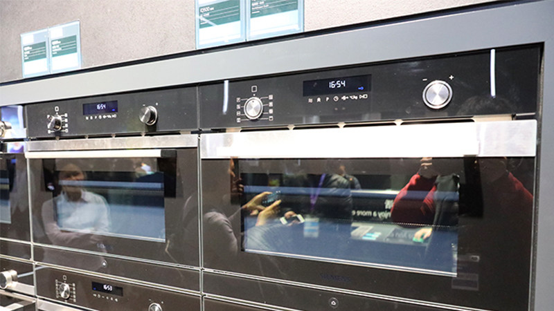 AWE IN厨房：一台机器，七大功能，西门子iQ500微蒸烤一体机全新亮相