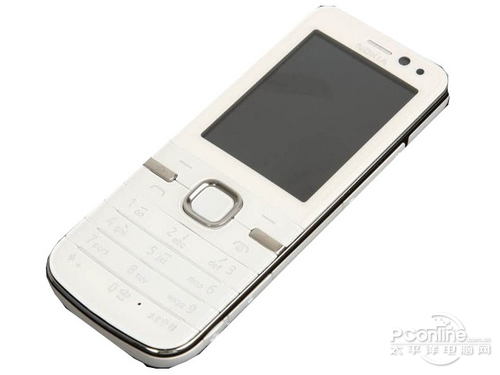 唯美白色外观 诺基亚6730跌破千元价