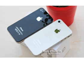 你喜欢哪个?苹果iPhone 4S黑白双色图赏