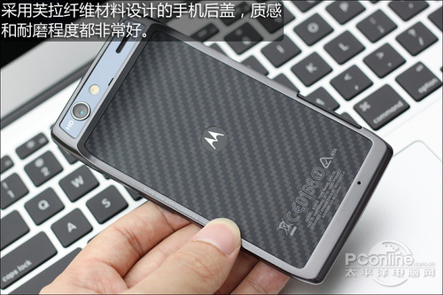 摩托罗拉XT9107.1mm极薄刀锋!摩托罗拉Droid RAZR评