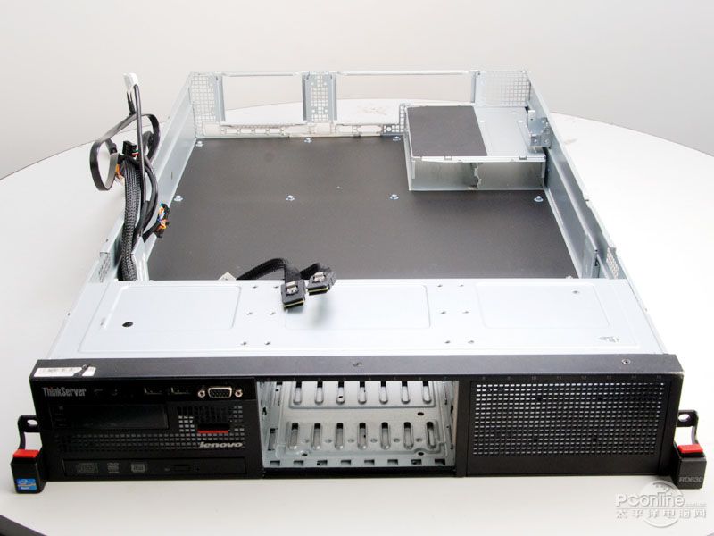 ThinkServer RD630 E5-2603/24GB/2300GBͼ