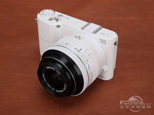 三星NX1000双头套机(16mm,20-50mm)nx1000前右上45度