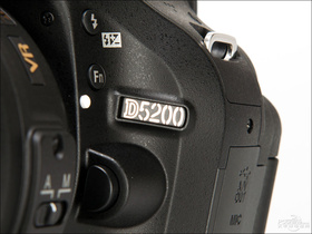 尼康D5200套机(18-105mm)产品标识