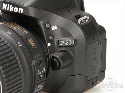 尼康D5200双套头机(18-55mm,55-200mm)产品标识