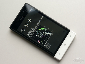 HTC 8S