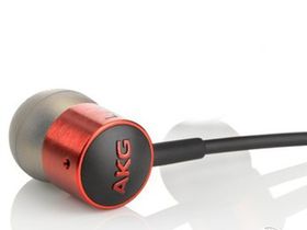 AKG K374