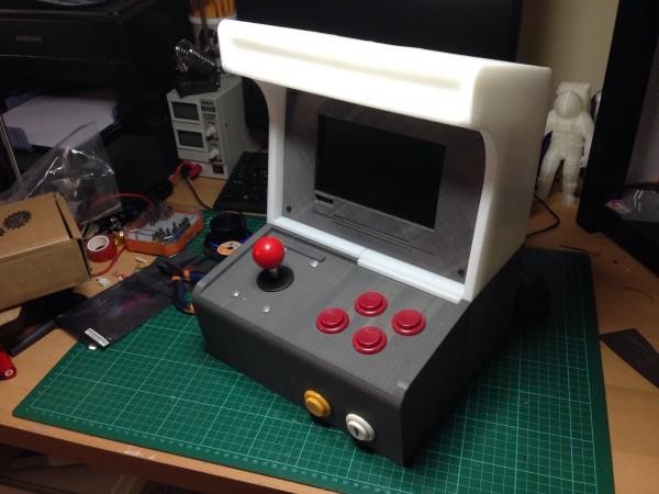 追忆童年 达人3D打印一台树莓派游戏街机