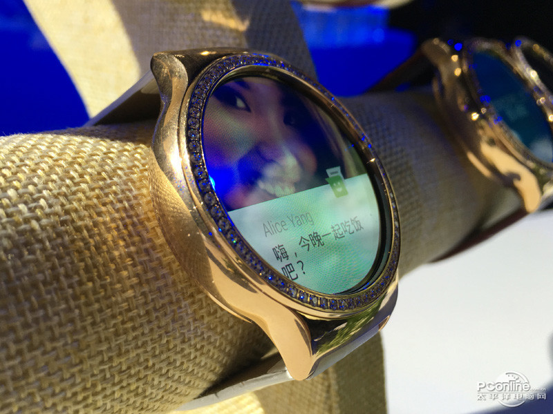 HUAWEI WATCH ɫƤʱͼ