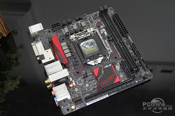 ASUS B150I PRO GAMING/AURA 安から Mini-ITX