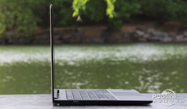 Razer Blade Stealth(i7/256GB/4K)ͼ