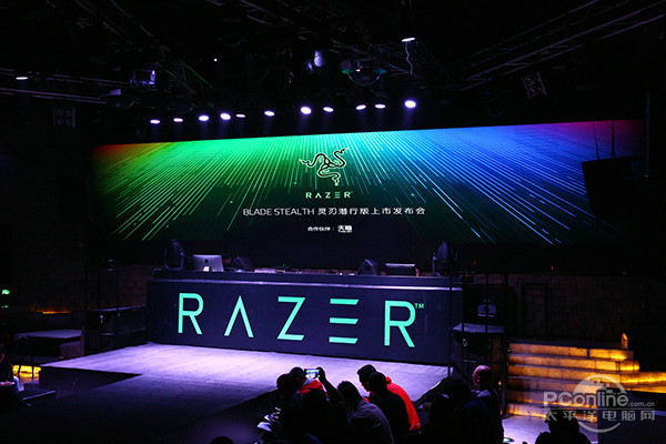 Razer Blade StealthǱа