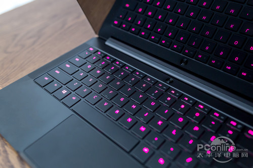 雷蛇Razer Blade Stealth(i5/128GB/2K屏)