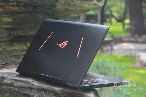 ROG S7VT