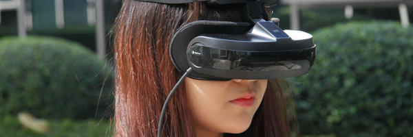 嗨镜H2评测：VR存在感一般，但画质炸裂的一体机