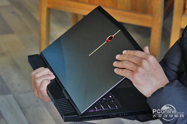 Alienware 13(ALW13C-D1738)ͼ