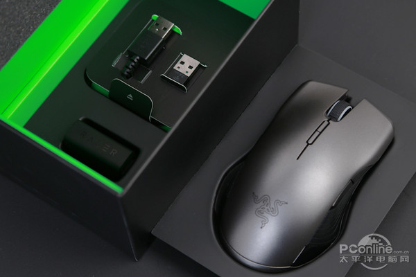 不止为抓握而设计 自适应跳频雷蛇锐蝮蛇无线游戏鼠标评测